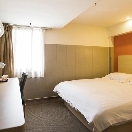 Motel Chongqing Jiefangbai Hongyadong Pedestrian Street Eksteriør bilde