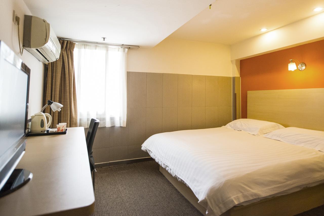 Motel Chongqing Jiefangbai Hongyadong Pedestrian Street Eksteriør bilde
