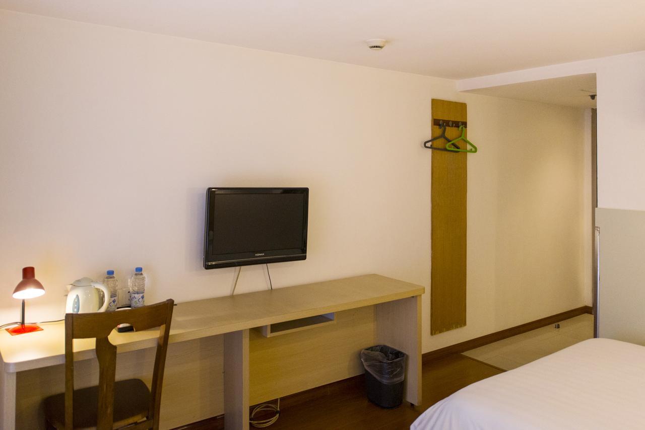 Motel Chongqing Jiefangbai Hongyadong Pedestrian Street Eksteriør bilde